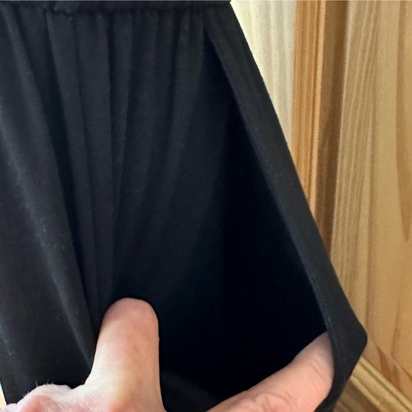 New! Women’s Sz Med Black Sleeveless Romper w/Elastic Waist & Snap Closure, V572 - Picture 10 of 15